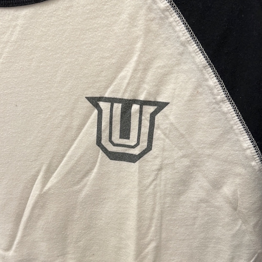 Undefeated baseball T Shirt - size Medium - Picture 2 of 7